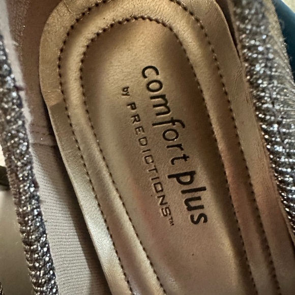 Brand new never worn - Picture 4 of 7